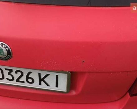 Красный Шкода Фабия, объемом двигателя 1.39 л и пробегом 275 тыс. км за 3200 $, фото 4 на Automoto.ua