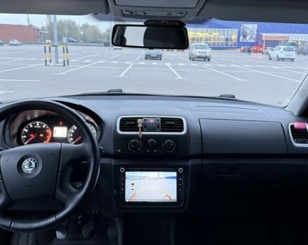 Червоний Шкода Фабія, об'ємом двигуна 1.2 л та пробігом 141 тис. км за 4900 $, фото 3 на Automoto.ua