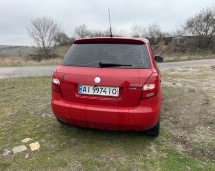 Красный Шкода Фабия, объемом двигателя 1.6 л и пробегом 235 тыс. км за 6600 $, фото 3 на Automoto.ua