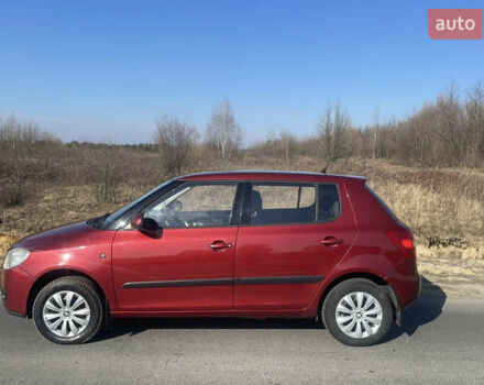 Красный Шкода Фабия, объемом двигателя 1.39 л и пробегом 276 тыс. км за 4500 $, фото 1 на Automoto.ua