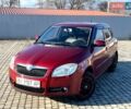 Красный Шкода Фабия, объемом двигателя 1.4 л и пробегом 141 тыс. км за 5800 $, фото 1 на Automoto.ua