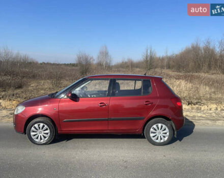 Красный Шкода Фабия, объемом двигателя 1.39 л и пробегом 276 тыс. км за 4500 $, фото 5 на Automoto.ua