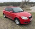 Красный Шкода Фабия, объемом двигателя 1.6 л и пробегом 235 тыс. км за 6600 $, фото 1 на Automoto.ua