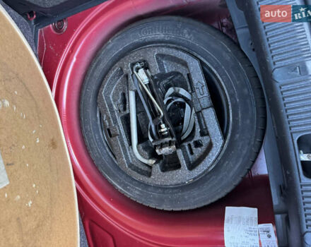 Красный Шкода Фабия, объемом двигателя 1.39 л и пробегом 232 тыс. км за 4500 $, фото 76 на Automoto.ua