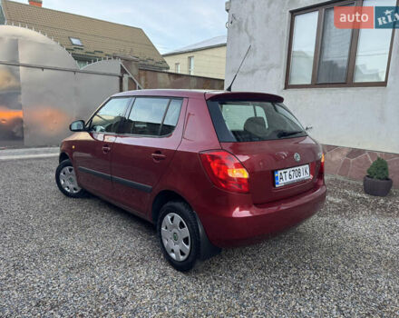 Красный Шкода Фабия, объемом двигателя 1.39 л и пробегом 232 тыс. км за 4500 $, фото 5 на Automoto.ua