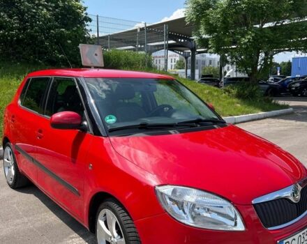 Красный Шкода Фабия, объемом двигателя 1.2 л и пробегом 178 тыс. км за 5600 $, фото 2 на Automoto.ua