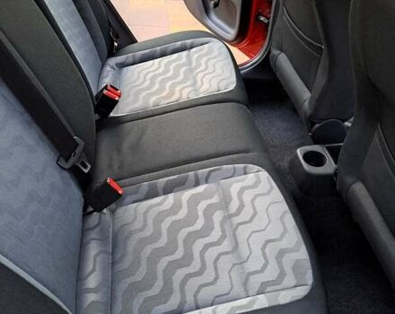 Красный Шкода Фабия, объемом двигателя 1.2 л и пробегом 113 тыс. км за 4500 $, фото 18 на Automoto.ua