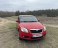 Красный Шкода Фабия, объемом двигателя 1.6 л и пробегом 235 тыс. км за 6600 $, фото 1 на Automoto.ua