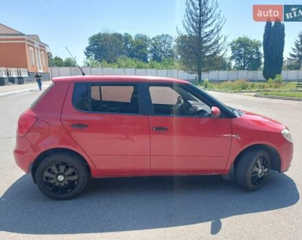 Красный Шкода Фабия, объемом двигателя 1.2 л и пробегом 226 тыс. км за 3700 $, фото 4 на Automoto.ua