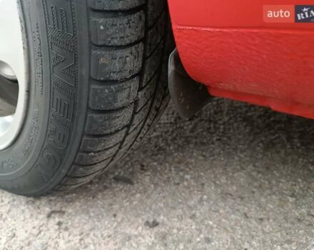 Красный Шкода Фабия, объемом двигателя 1.39 л и пробегом 185 тыс. км за 5450 $, фото 41 на Automoto.ua