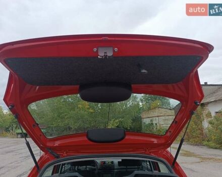 Красный Шкода Фабия, объемом двигателя 1.39 л и пробегом 185 тыс. км за 5450 $, фото 36 на Automoto.ua