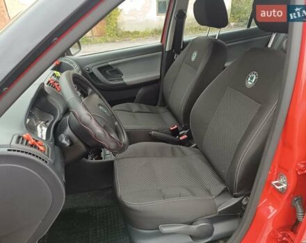 Красный Шкода Фабия, объемом двигателя 1.39 л и пробегом 185 тыс. км за 5450 $, фото 19 на Automoto.ua