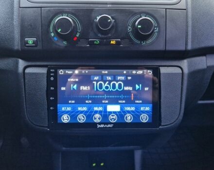 Красный Шкода Фабия, объемом двигателя 1.4 л и пробегом 224 тыс. км за 4750 $, фото 17 на Automoto.ua