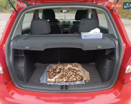 Красный Шкода Фабия, объемом двигателя 1.39 л и пробегом 185 тыс. км за 5450 $, фото 40 на Automoto.ua