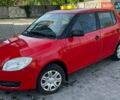 Красный Шкода Фабия, объемом двигателя 1.2 л и пробегом 328 тыс. км за 3800 $, фото 1 на Automoto.ua