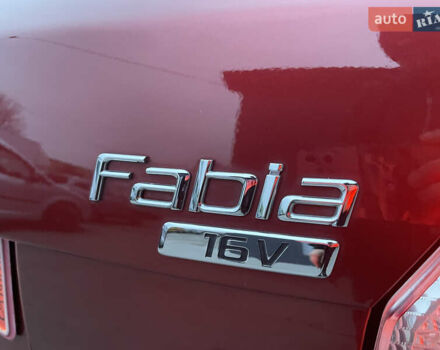Красный Шкода Фабия, объемом двигателя 1.39 л и пробегом 181 тыс. км за 5200 $, фото 37 на Automoto.ua