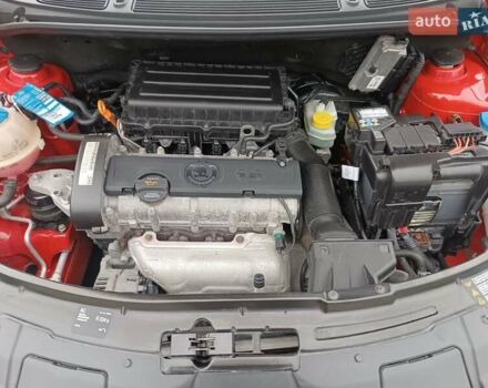 Красный Шкода Фабия, объемом двигателя 1.39 л и пробегом 185 тыс. км за 5450 $, фото 28 на Automoto.ua