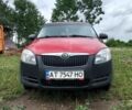 Красный Шкода Фабия, объемом двигателя 1.2 л и пробегом 150 тыс. км за 4400 $, фото 1 на Automoto.ua