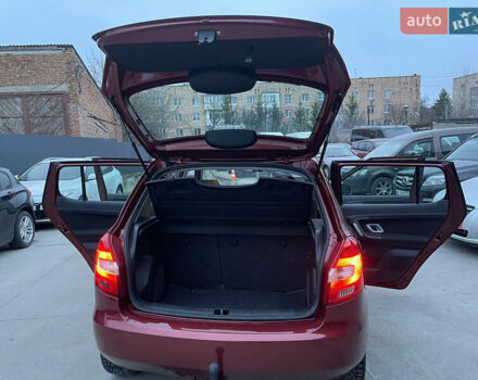 Красный Шкода Фабия, объемом двигателя 1.39 л и пробегом 181 тыс. км за 5200 $, фото 36 на Automoto.ua