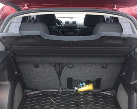 Красный Шкода Фабия, объемом двигателя 1.6 л и пробегом 179 тыс. км за 5750 $, фото 8 на Automoto.ua