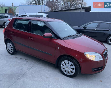 Красный Шкода Фабия, объемом двигателя 1.39 л и пробегом 181 тыс. км за 5200 $, фото 14 на Automoto.ua
