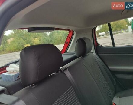 Красный Шкода Фабия, объемом двигателя 1.39 л и пробегом 185 тыс. км за 5450 $, фото 17 на Automoto.ua