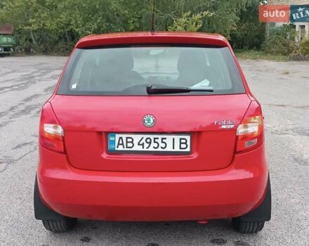 Красный Шкода Фабия, объемом двигателя 1.39 л и пробегом 185 тыс. км за 5450 $, фото 7 на Automoto.ua