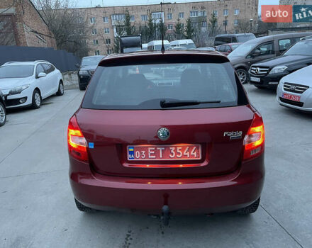 Красный Шкода Фабия, объемом двигателя 1.39 л и пробегом 181 тыс. км за 5200 $, фото 10 на Automoto.ua