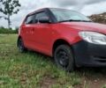 Красный Шкода Фабия, объемом двигателя 1.2 л и пробегом 150 тыс. км за 4400 $, фото 4 на Automoto.ua