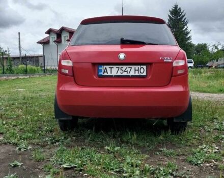 Красный Шкода Фабия, объемом двигателя 1.2 л и пробегом 150 тыс. км за 4400 $, фото 5 на Automoto.ua