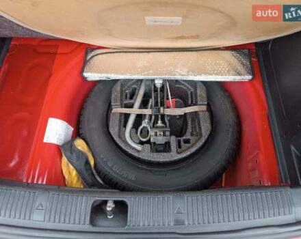 Красный Шкода Фабия, объемом двигателя 1.39 л и пробегом 185 тыс. км за 5450 $, фото 35 на Automoto.ua
