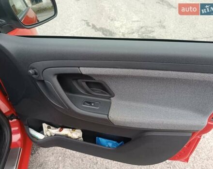 Красный Шкода Фабия, объемом двигателя 1.39 л и пробегом 185 тыс. км за 5450 $, фото 20 на Automoto.ua