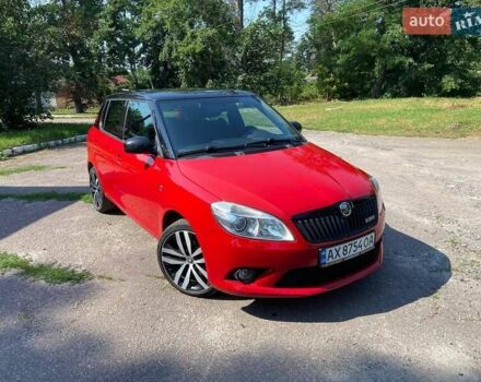 Червоний Шкода Фабія, об'ємом двигуна 1.39 л та пробігом 234 тис. км за 8700 $, фото 4 на Automoto.ua