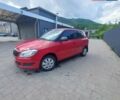 Красный Шкода Фабия, объемом двигателя 1.2 л и пробегом 100 тыс. км за 6000 $, фото 3 на Automoto.ua