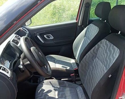 Червоний Шкода Фабія, об'ємом двигуна 1.2 л та пробігом 160 тис. км за 4600 $, фото 6 на Automoto.ua