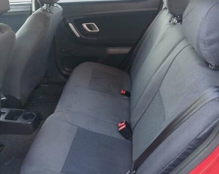 Красный Шкода Фабия, объемом двигателя 1.39 л и пробегом 176 тыс. км за 5600 $, фото 5 на Automoto.ua