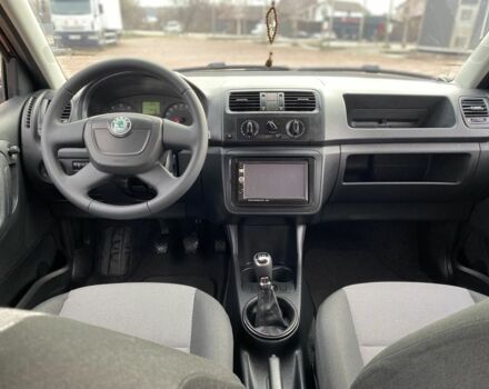 Червоний Шкода Фабія, об'ємом двигуна 1.2 л та пробігом 143 тис. км за 5500 $, фото 10 на Automoto.ua