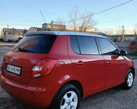 Красный Шкода Фабия, объемом двигателя 1.4 л и пробегом 176 тыс. км за 6000 $, фото 5 на Automoto.ua