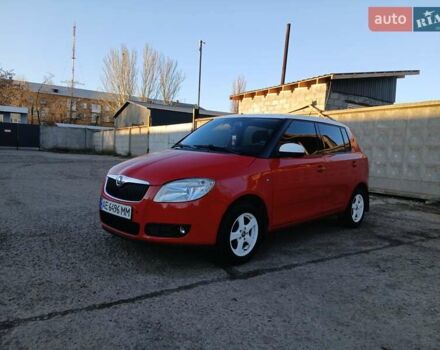 Красный Шкода Фабия, объемом двигателя 1.39 л и пробегом 176 тыс. км за 5600 $, фото 2 на Automoto.ua