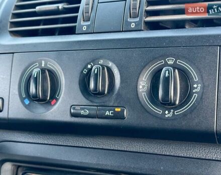 Червоний Шкода Фабія, об'ємом двигуна 1.2 л та пробігом 304 тис. км за 3999 $, фото 36 на Automoto.ua