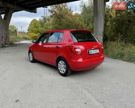 Шкода Фабия 2011 в Днепре (Днепропетровске) на Automoto.ua Красный Шкода Фабия, объемом двигателя 1.6 л и пробегом 199 тыс. км за 4999 $, фото 5 на Automoto.ua