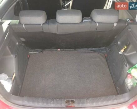 Красный Шкода Фабия, объемом двигателя 1.6 л и пробегом 226 тыс. км за 4999 $, фото 7 на Automoto.ua