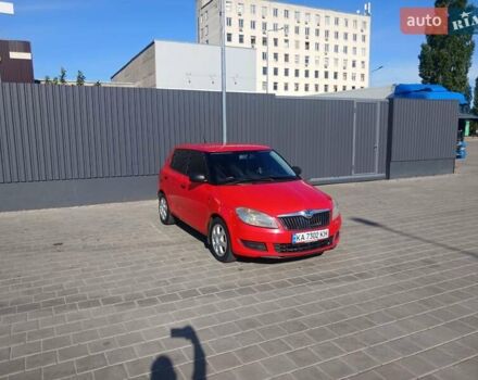 Красный Шкода Фабия, объемом двигателя 1.6 л и пробегом 226 тыс. км за 4999 $, фото 6 на Automoto.ua