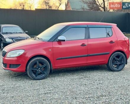 Червоний Шкода Фабія, об'ємом двигуна 1.2 л та пробігом 304 тис. км за 3999 $, фото 1 на Automoto.ua