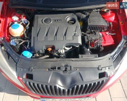 Красный Шкода Фабия, объемом двигателя 1.6 л и пробегом 226 тыс. км за 4999 $, фото 5 на Automoto.ua