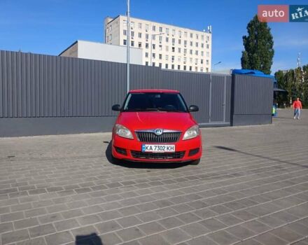 Красный Шкода Фабия, объемом двигателя 1.6 л и пробегом 226 тыс. км за 4999 $, фото 4 на Automoto.ua