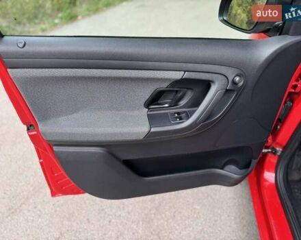 Шкода Фабия 2011 в Днепре (Днепропетровске) на Automoto.ua Красный Шкода Фабия, объемом двигателя 1.6 л и пробегом 199 тыс. км за 4999 $, фото 17 на Automoto.ua