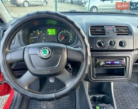 Червоний Шкода Фабія, об'ємом двигуна 1.2 л та пробігом 304 тис. км за 3999 $, фото 35 на Automoto.ua