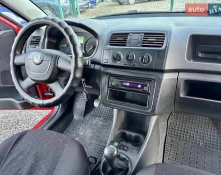 Червоний Шкода Фабія, об'ємом двигуна 1.2 л та пробігом 304 тис. км за 3999 $, фото 32 на Automoto.ua