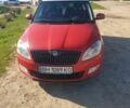 Красный Шкода Фабия, объемом двигателя 1.6 л и пробегом 247 тыс. км за 5600 $, фото 1 на Automoto.ua